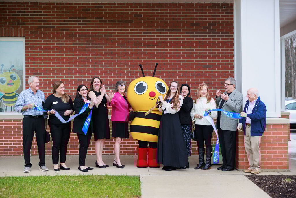 strongsville-ribbon-cutting